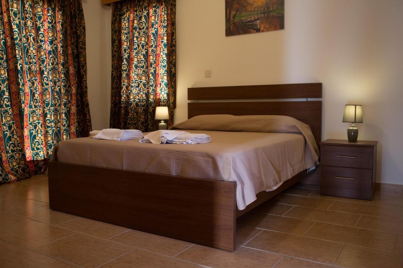 Marilia 1 Villa Polis Ngoại thất bức ảnh